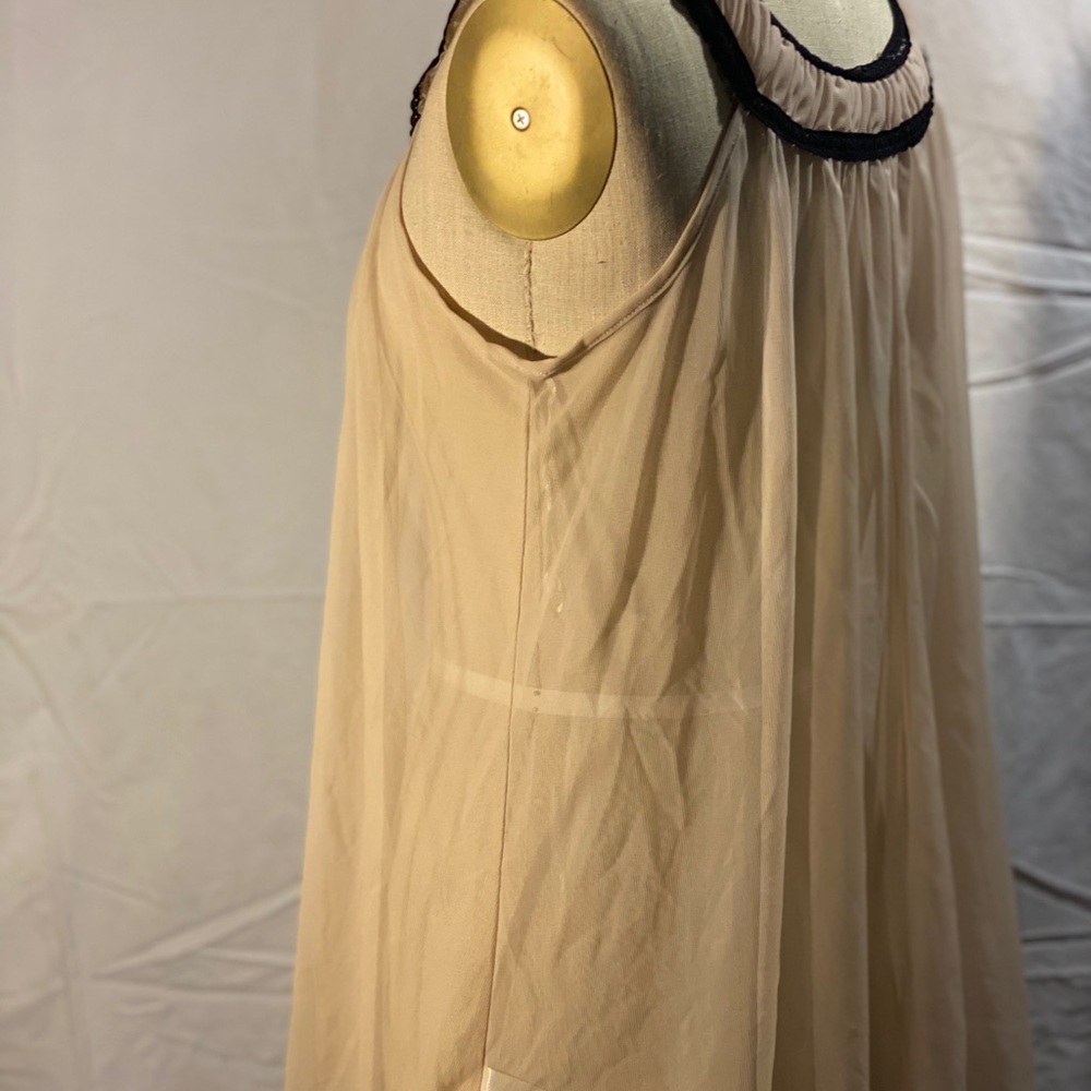 Flowy tank - Picture 3 of 3